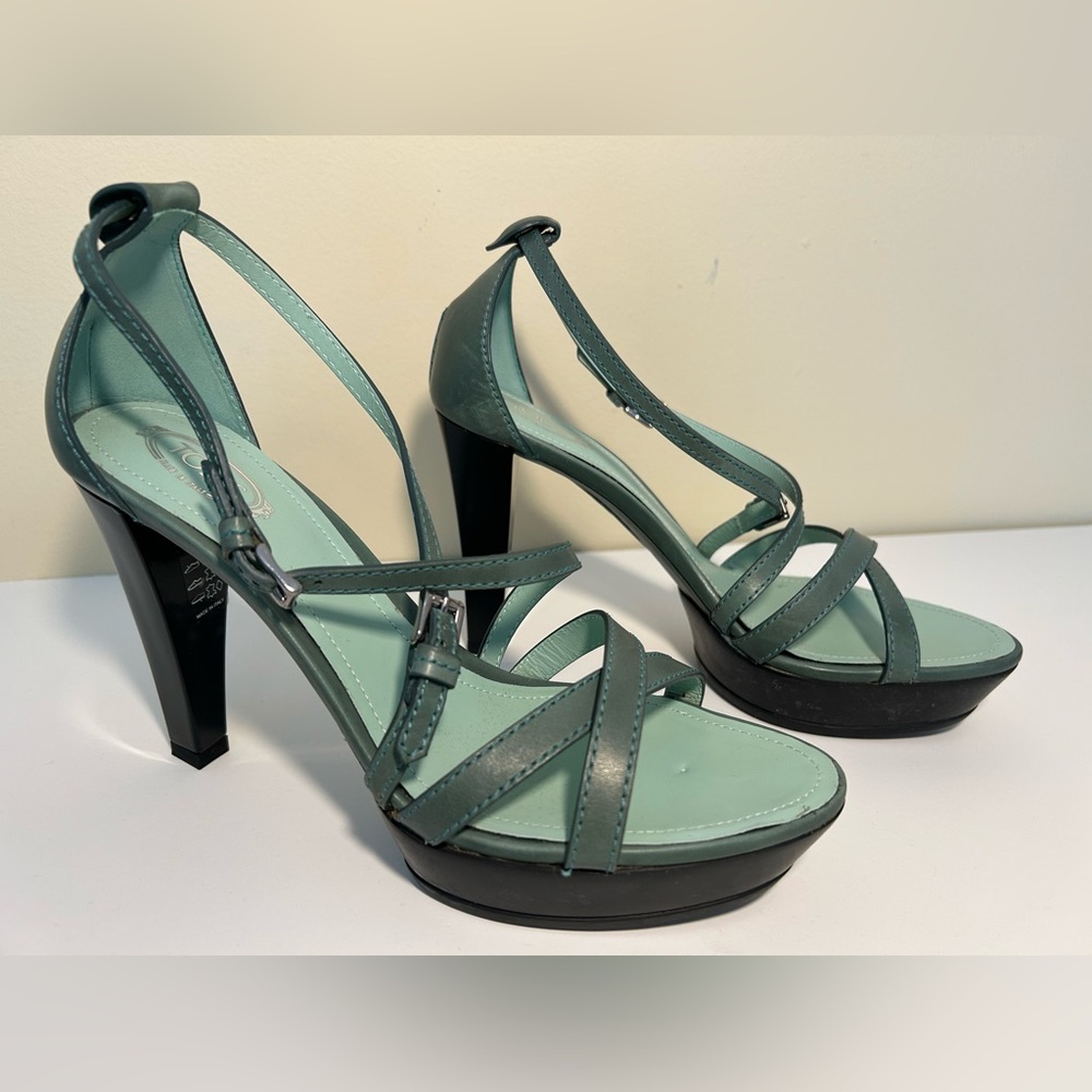 TOD’S Made in Italy Green Platform Heels